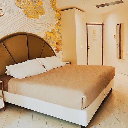 Hotel President - Vintage Hotel in centro Riccione Esterno foto