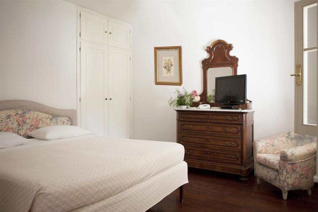 Hotel President - Vintage Hotel in centro Riccione Esterno foto