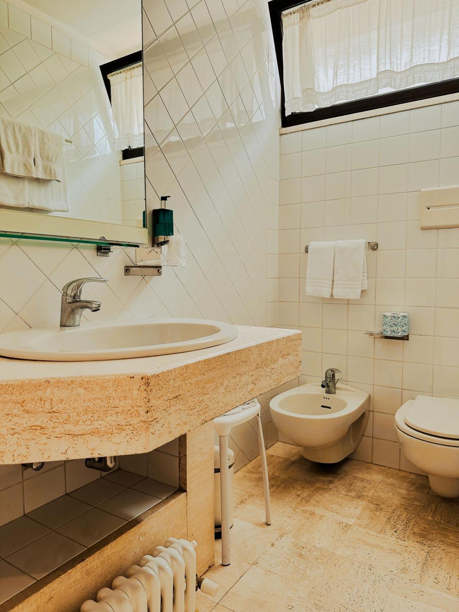 Hotel President - Vintage Hotel in centro Riccione Esterno foto